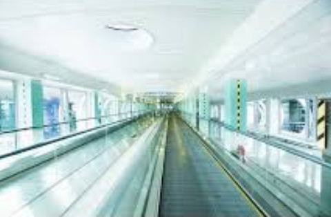 VVVF নিয়ন্ত্রিত বিমানবন্দর মুভিং ওয়াকওয়ে 0.65m/s এসকেলেটর এবং ভ্রমণকারী